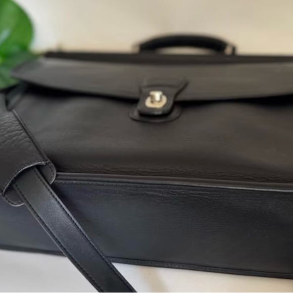 Coach - Picture 8 of 9